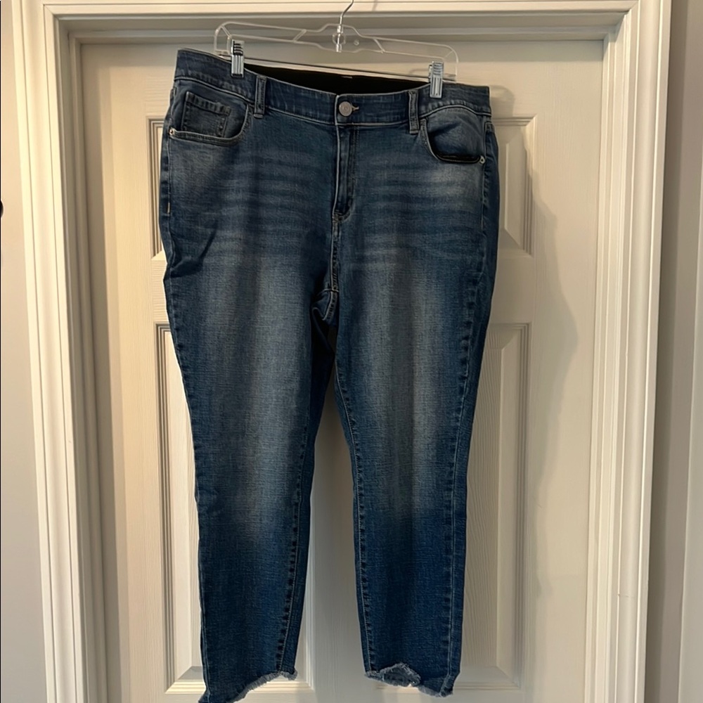 Venezia Blue Ankle Cropped Jeans